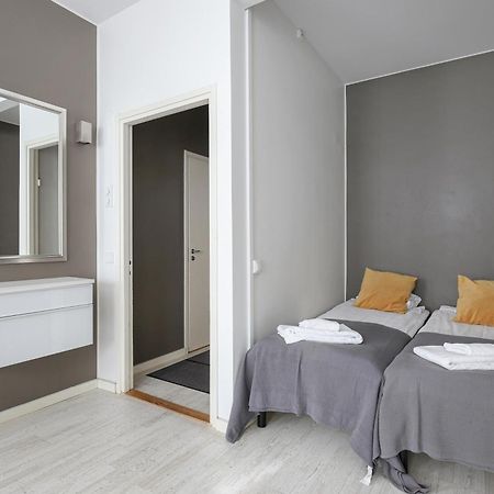 Kotimaailma Apartments Kamppi - Studio For 2 Helsingfors Exteriör bild